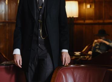 Mẫu Áo Vest Lịch Lãm, Trẻ Trung Cho Người Lớn Tuổi